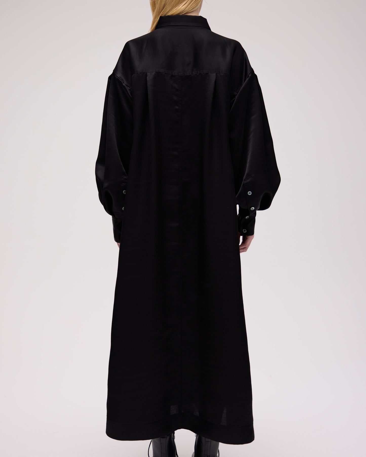 【予約商品】 BALLOON SLEEVE CUTOUT SHIRT DRESS
