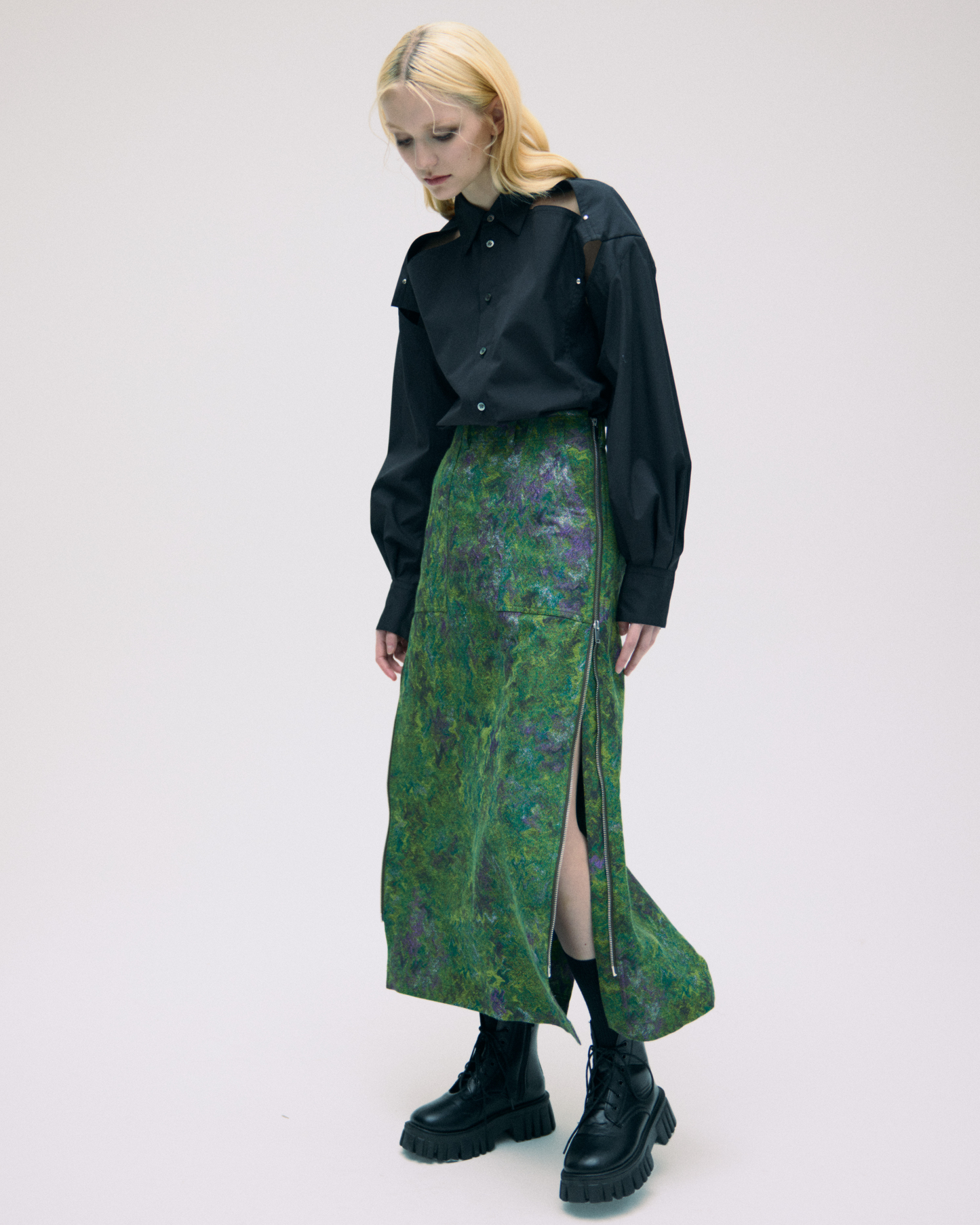 【予約商品】 BALLOON SLEEVE CUTOUT SHIRT